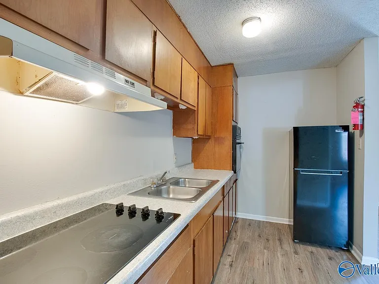1330 Oshaughnessy Ave NE #A — Photo 24