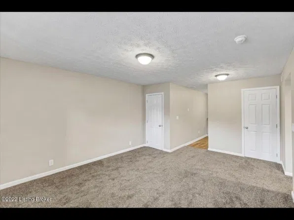 3809 Carpenter Dr APT 1, Louisville, KY 40229