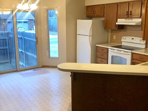 Kitchen (New floors being installed)