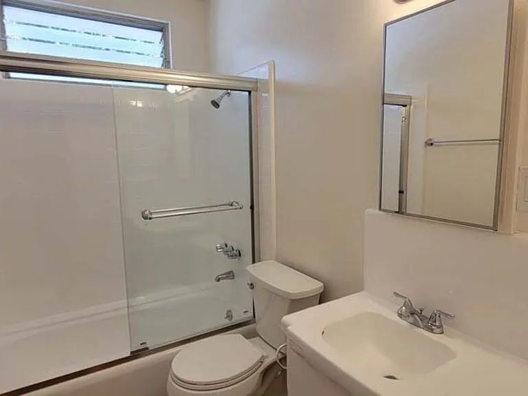 1352 N Citrus Ave #3 — Photo 13