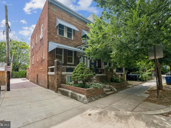 1002 Irving St NW, Washington, DC 20010