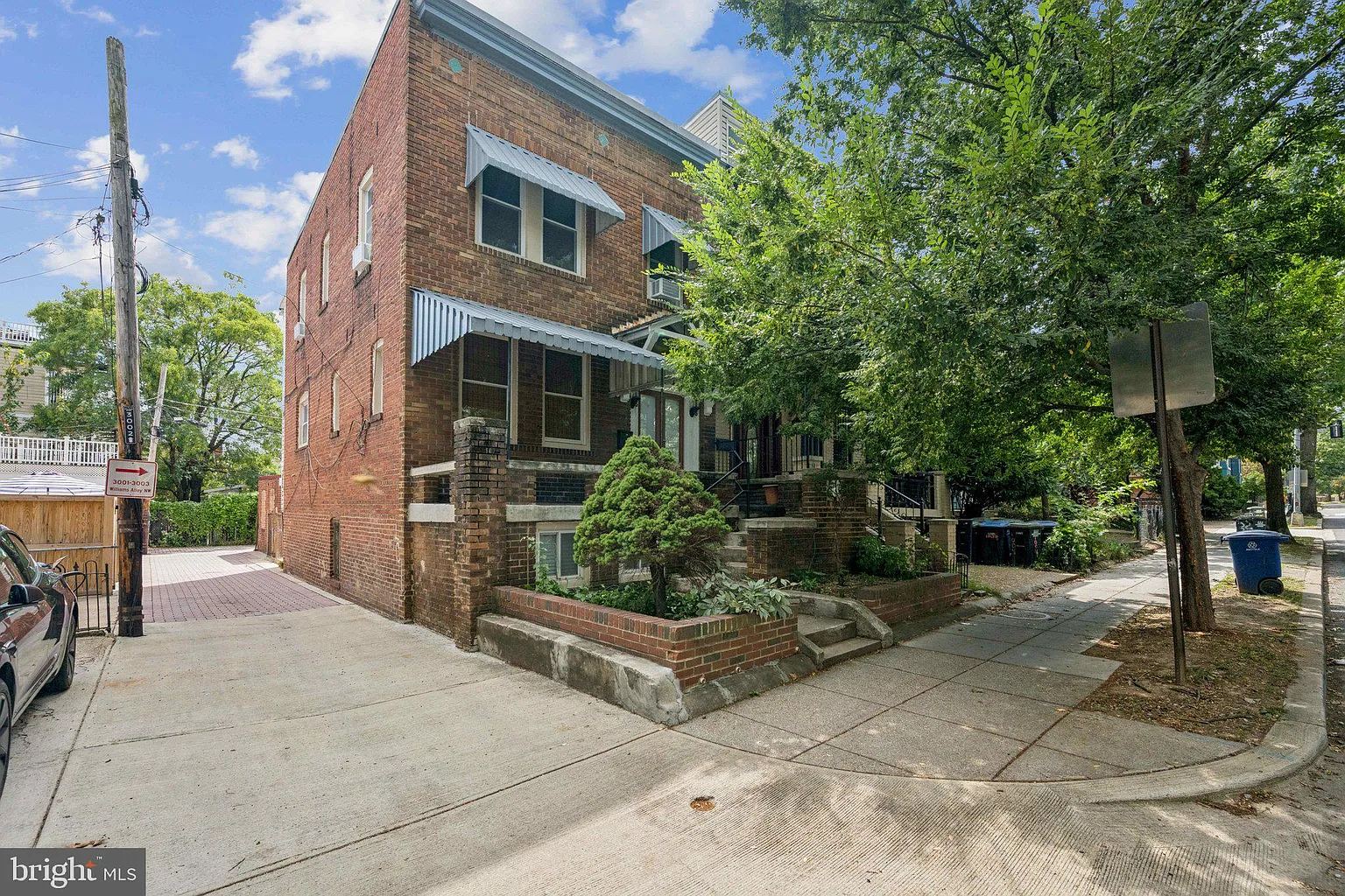 1002 Irving St NW photo 1