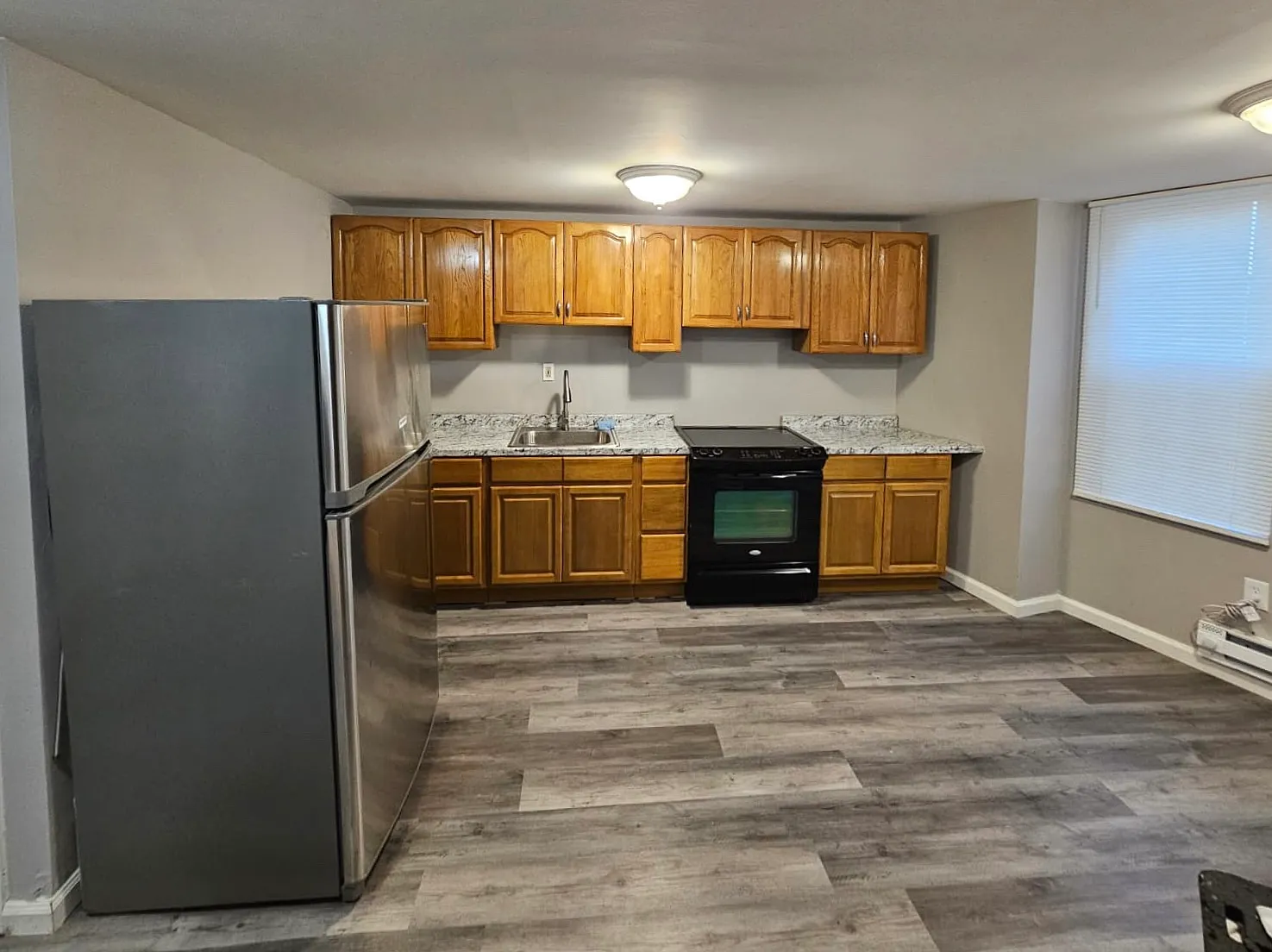 2 bed, 950 sqft, $1,400 — Photo 2