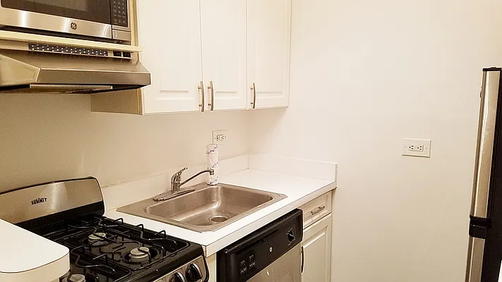 Rented by Corcoran | media 11