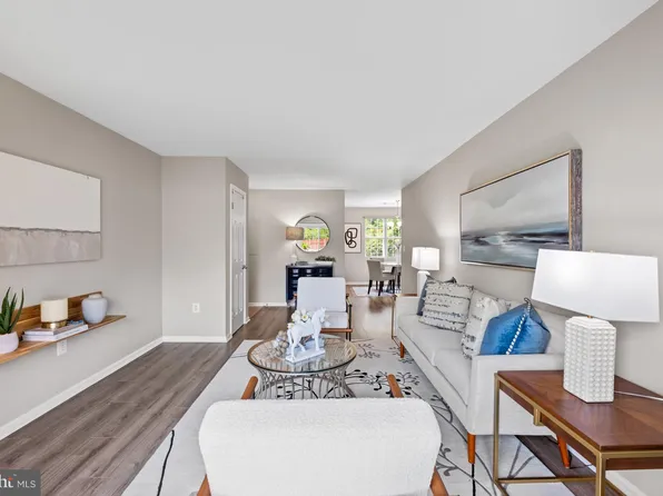 2050 N Calvert St APT 410, Arlington, VA 22201