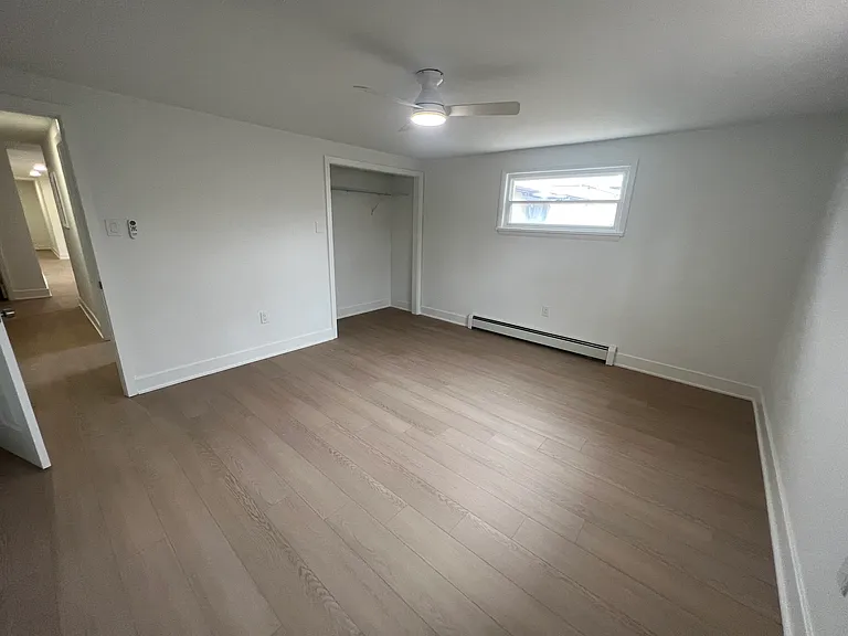 518 W Biddle Street — Photo 11