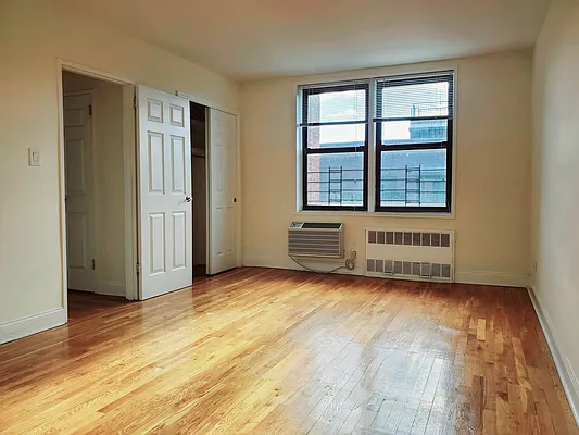 Rented by New York Dwellings LLC | media 17