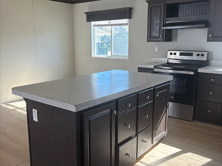 845 Barton Rd — Photo 10