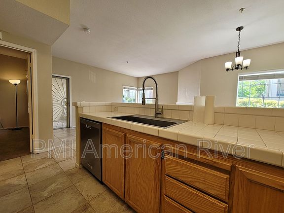 4th image of 2705 Zephyr Cv