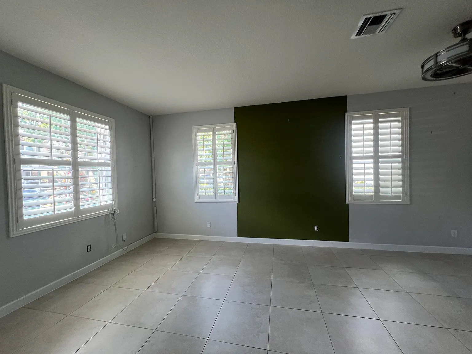 3 bed, 2.5 bath, 1499 sqft, $3,000 — Photo 2
