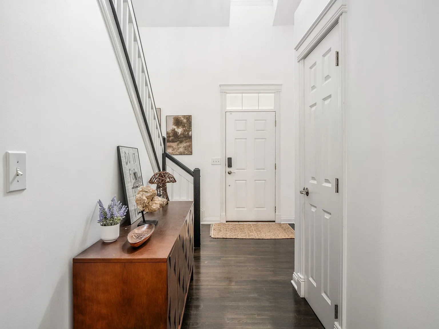 7179 Fernridge Drive - 1 — Photo 4