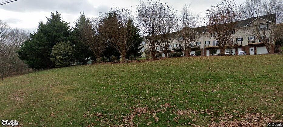 1st image of 648 Grays Pointe Ct