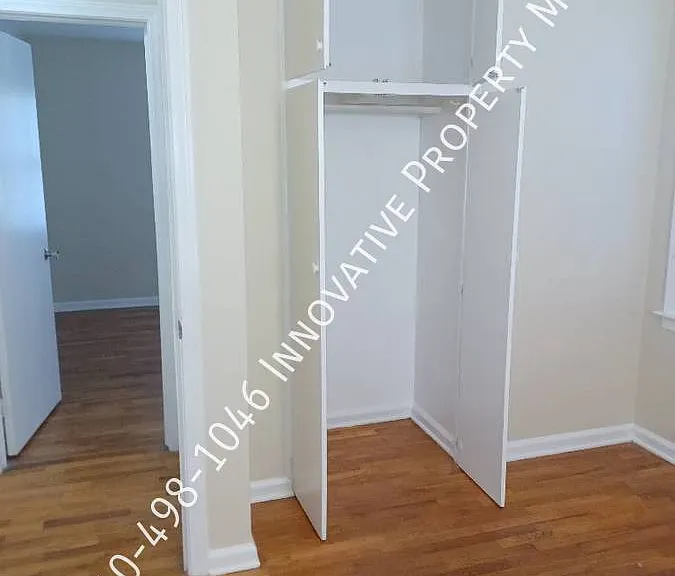 1309 Clancy Ave — Photo 9