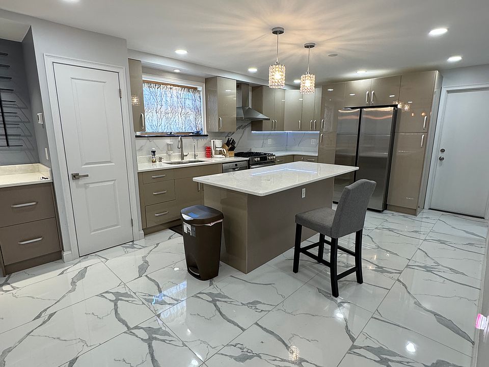1st image of 124 Bionia Ave #1F