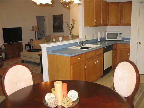 5th image of 4802 Silver Leaf Ct