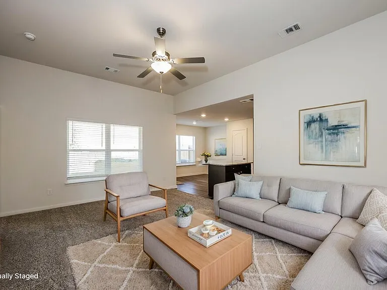 1313 Redpine Dr — Photo 4