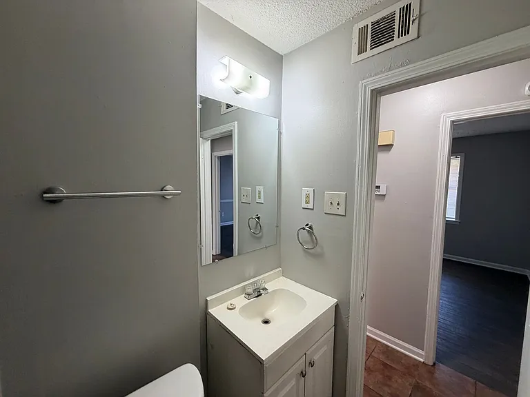 6273 Tulane Rd — Photo 15