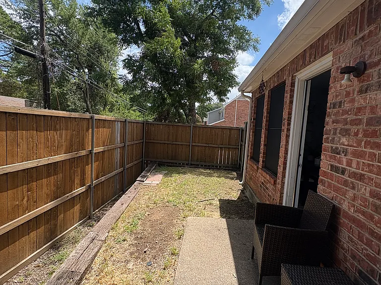 3841 Evergreen St — Photo 13