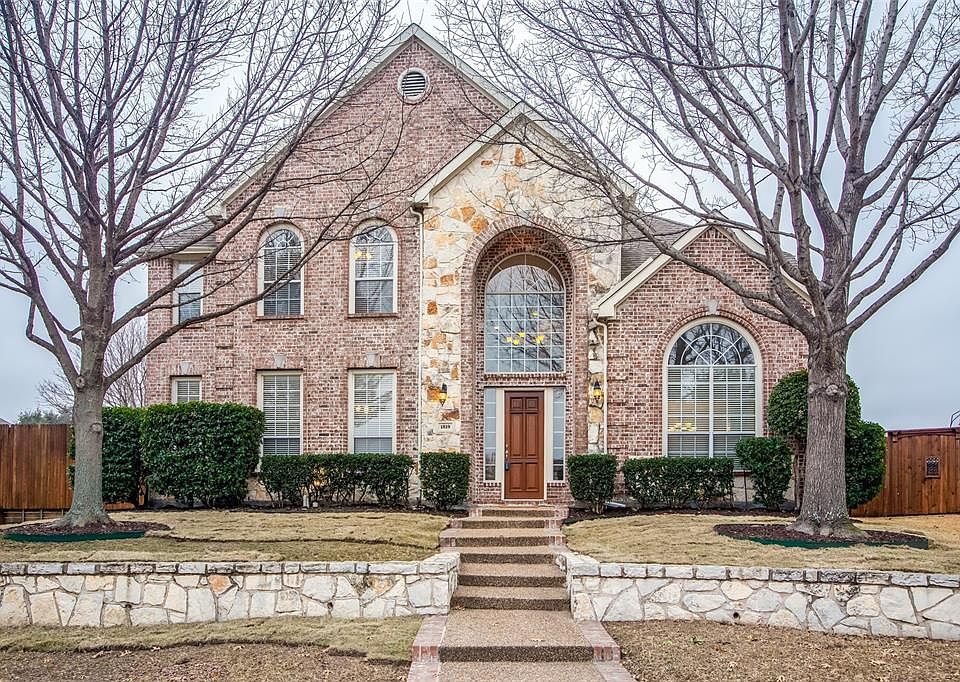 1st image of 1819 Hollow Falls Ct