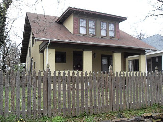 1st image of 226 Villa St