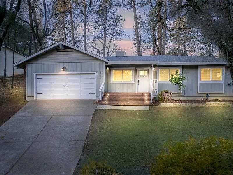 1st image of 19153 Lake Forest Dr