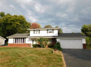 250 Mascot Dr, Rochester, NY 14626