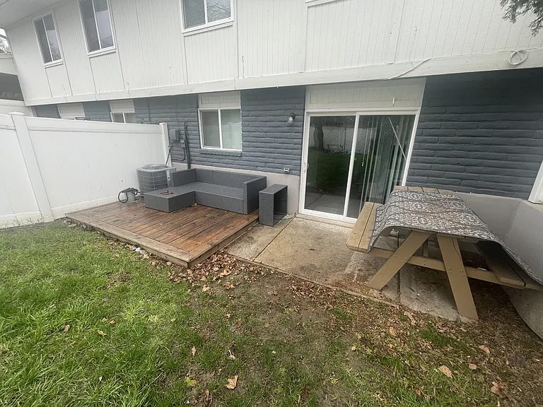 665 E Malibu Dr #1 — Photo 10