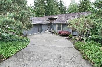 1st image of 21002 NE 44th St