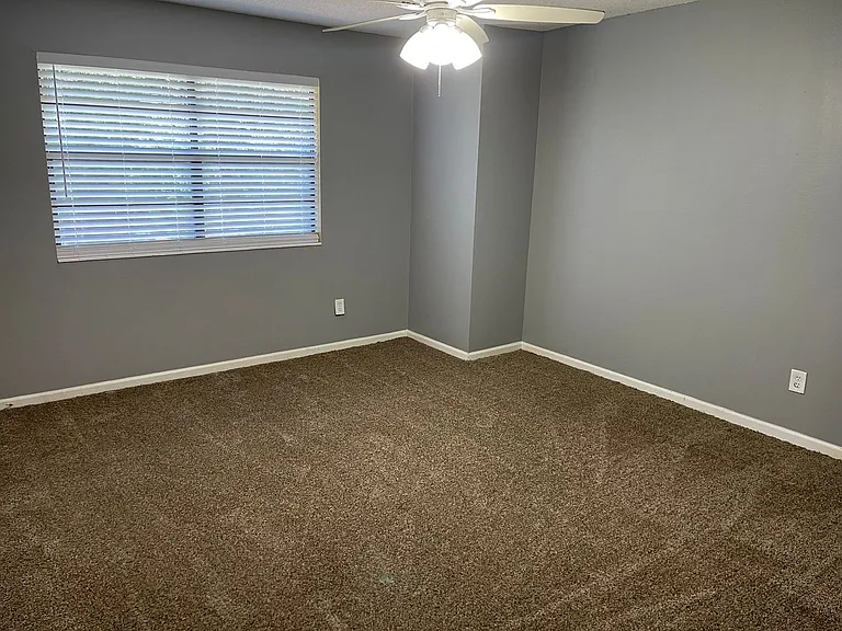 1413 Pullen Rd #E — Photo 8