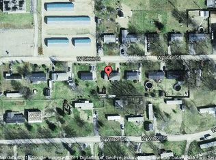 487 W Sibbitt St, Paoli, IN 47454