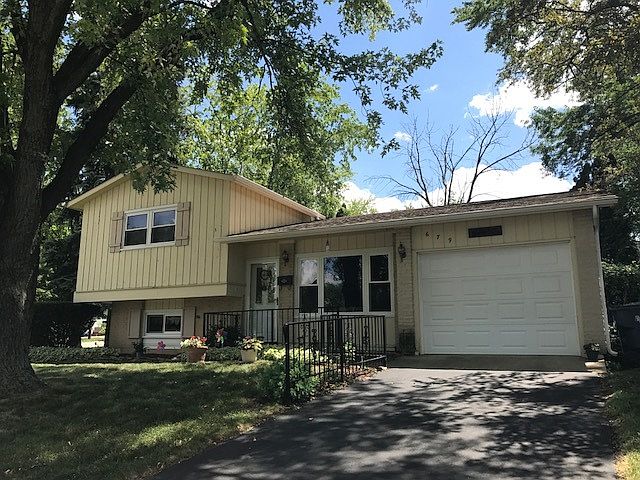 1st image of 679 Armitage Ave