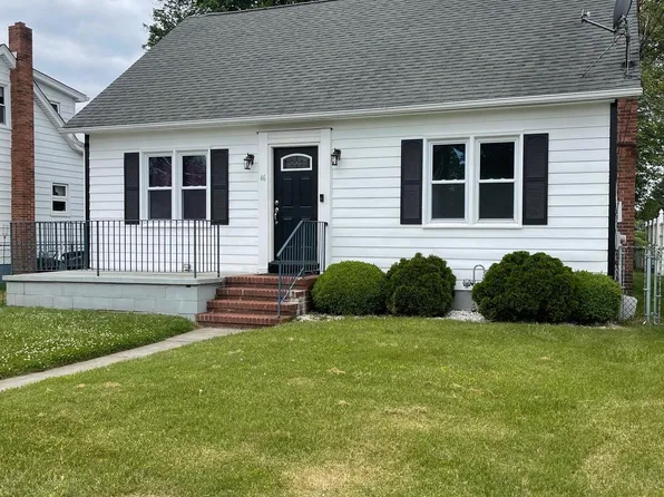 46 Spruce St, Penns Grove, NJ 08069