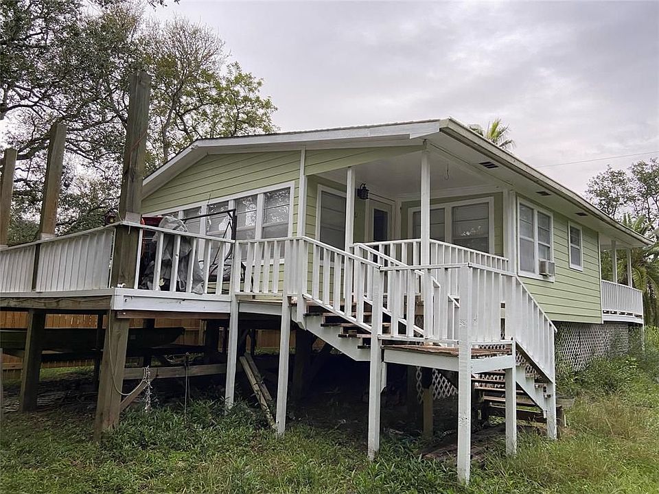 1st image of 327 Bayou Dr