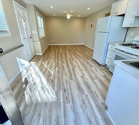 3rd image of 2523 C St