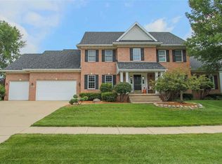 2013 W 8th St, Cedar Falls, IA 50613