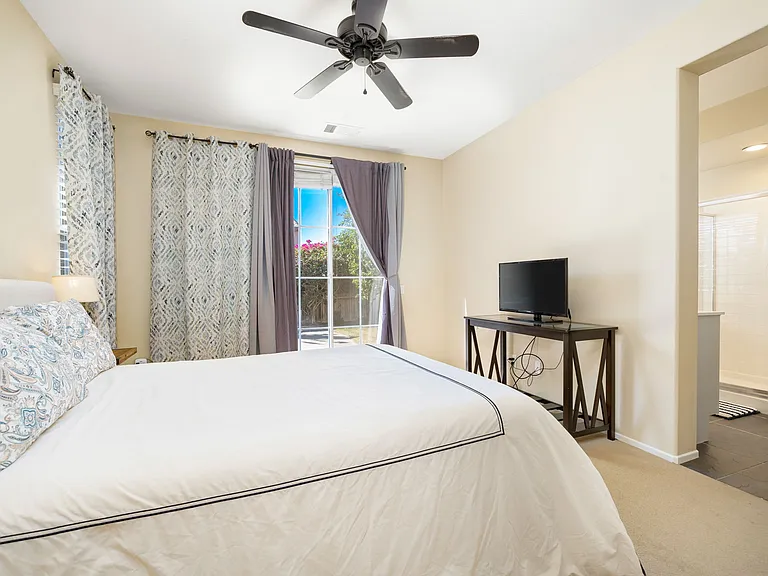 79700 Desert Willow St — Photo 33