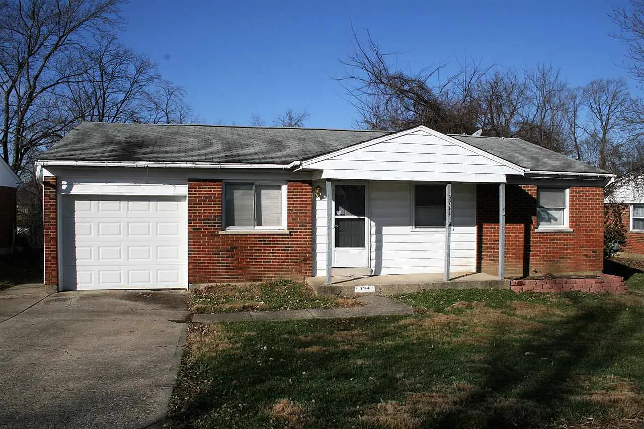 3744 Autumn Rd photo 1