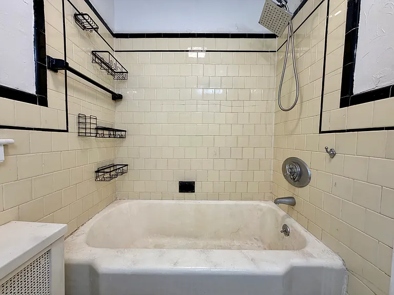 18 Zenith Dr — Photo 17
