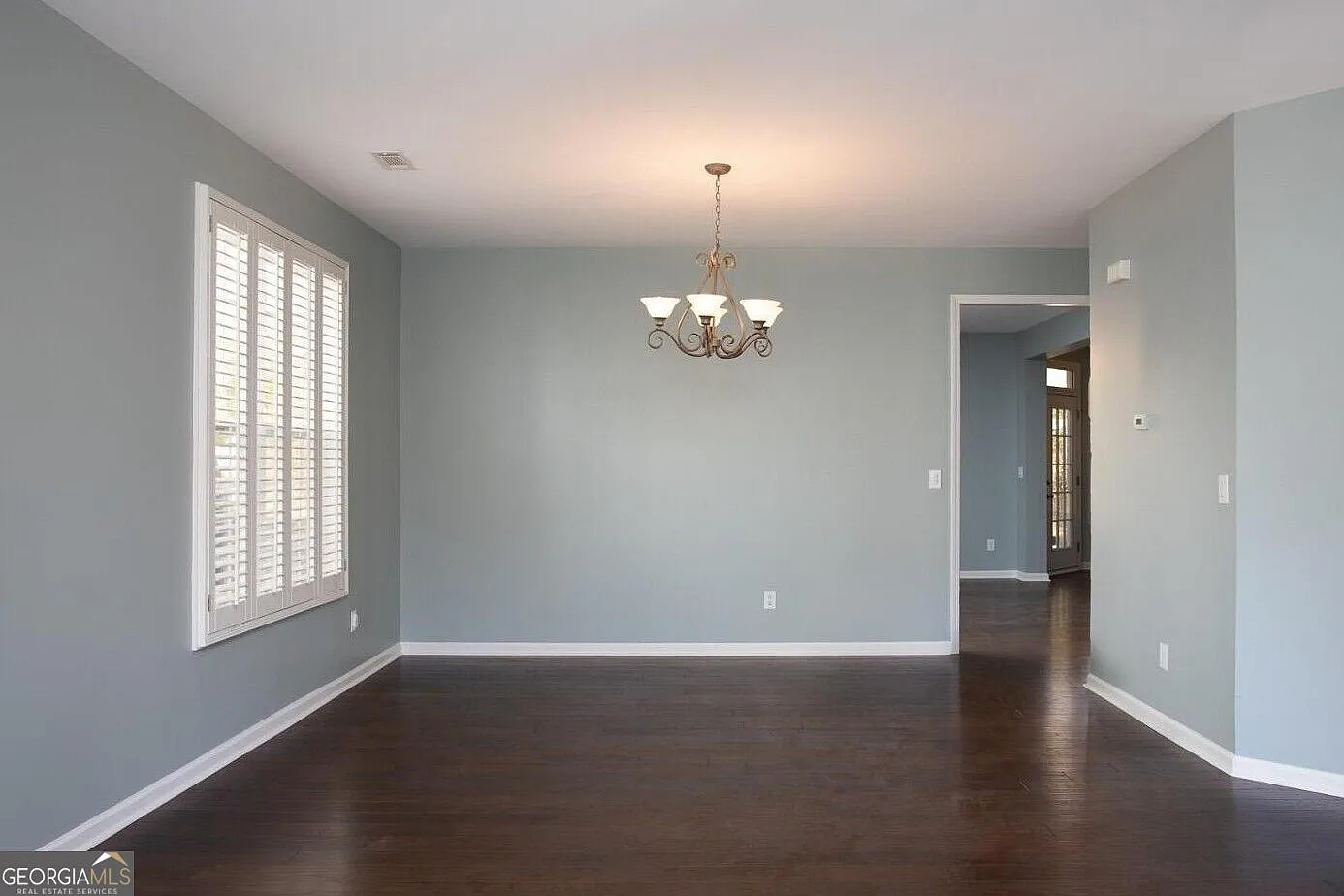 4 bed, 2.5 bath, 2885 sqft, $3,600 — Photo 2