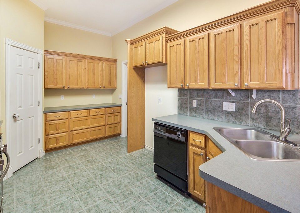 2nd image of 4411 Pickering Pl