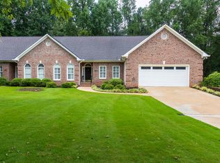 220 Stonecrest Ct, Athens, GA 30605