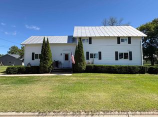 503 6th St, Oconto, WI 54153