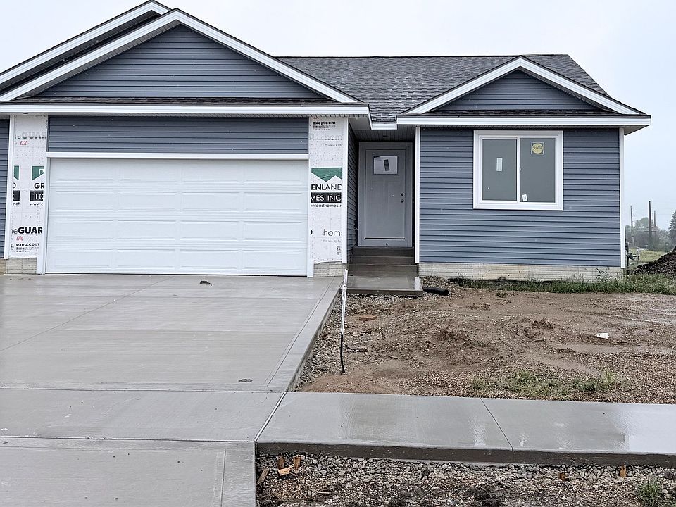 1st image of 3184 Marigold Cir
