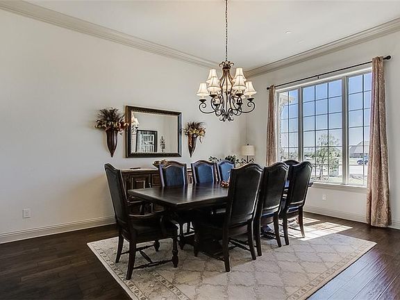 5th image of 1200 Galway Dr