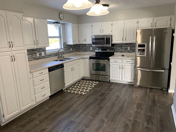 3rd image of 2734 W 34th St