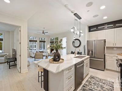 230 S Tryon St UNIT 307, Charlotte, NC, 28202