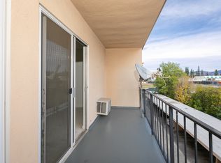 Lindley House Towers, Porter Ranch, CA 91326