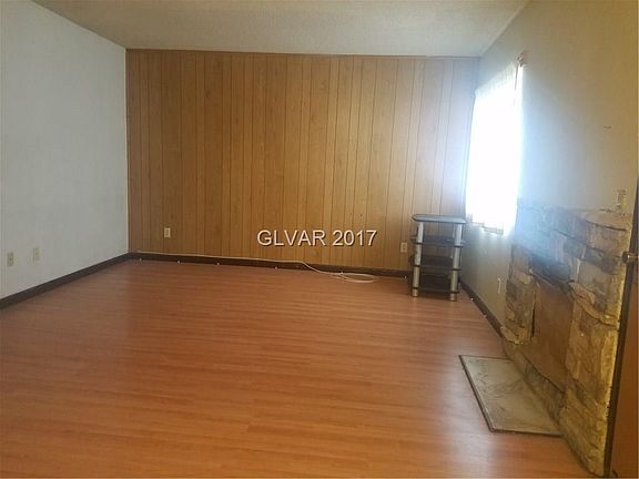 2nd image of 2751 Eldora Cir