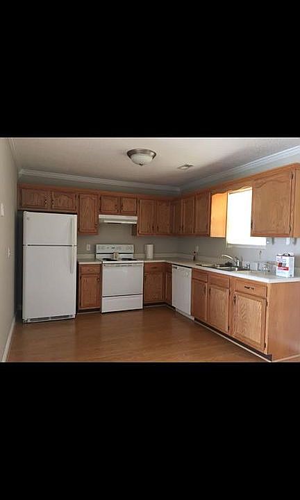1st image of 45 Canterbury Dr