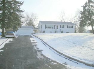 1496 Paradise View Rd, Mansfield, OH 44905